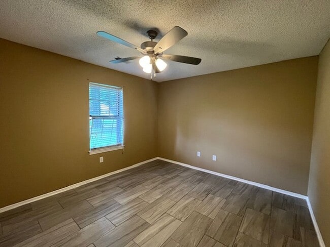 Photo - Renovated 3 Bedroom 1 Bath Home for Rent!!