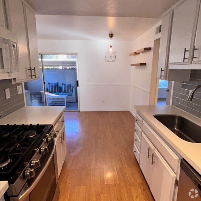 Building Photo - 6540 College Grove Dr Rental