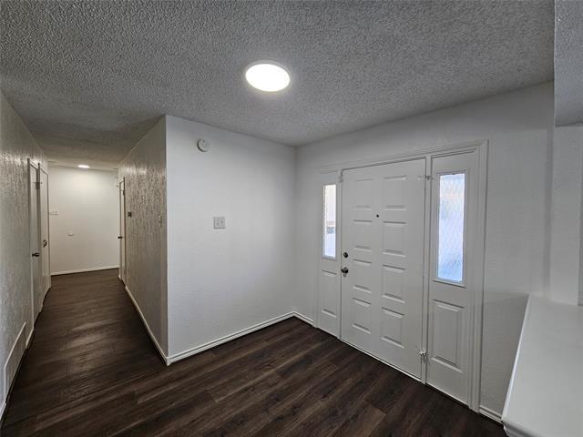 Photo - 2400 Meadow Creek Dr