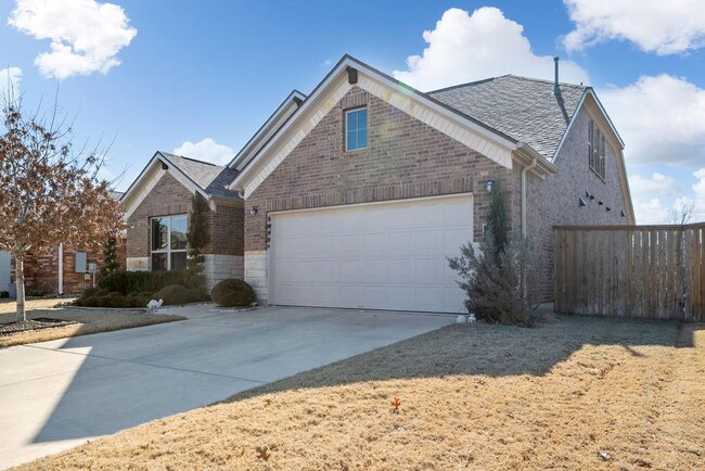 Photo - 909 Zacarias Dr