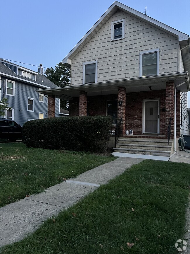 Sleepy Hollow Village Nearby Houses for Rent Freehold NJ 3 Houses