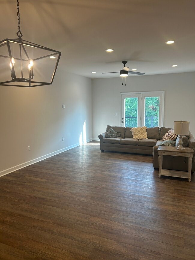 Photo - 415 Kimball Ave