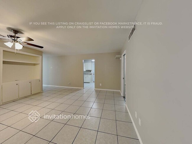 Photo - 3401 W Belmont Ave