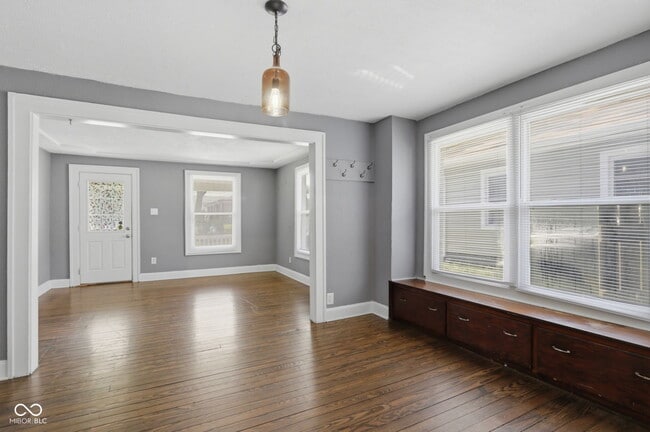 140 N 6th Ave