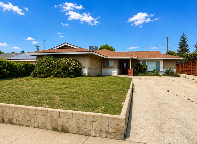 Building Photo - House for Rent!