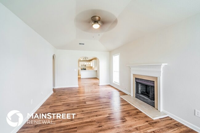 Photo - 513 Walker Rd