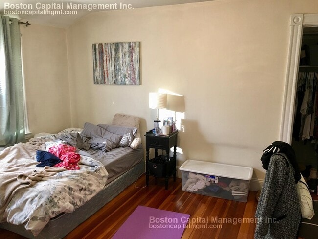Building Photo - 91 Wallingford Rd Unit 3 Rental