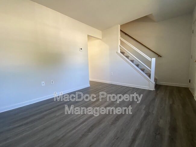 Photo - 813 Sledgehammer Dr