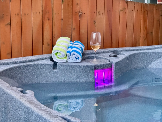 Photo - 527 Shepherd St NW