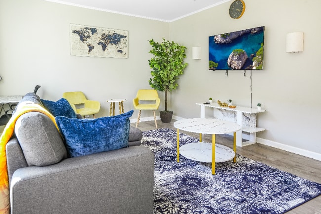 Photo - 432 Elmwood Ave Unit 1