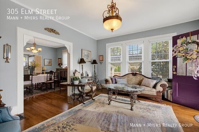 Photo - 305 Elm St