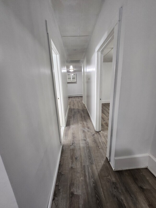 Aisle - 84 Salem St Unit 2 floor B