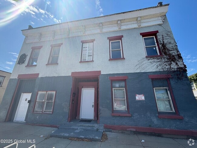 Building Photo - 663 2nd Ave Unit 2 Rental