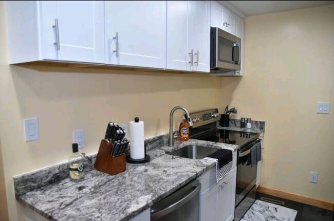 Photo - 1917 Taylor Ave