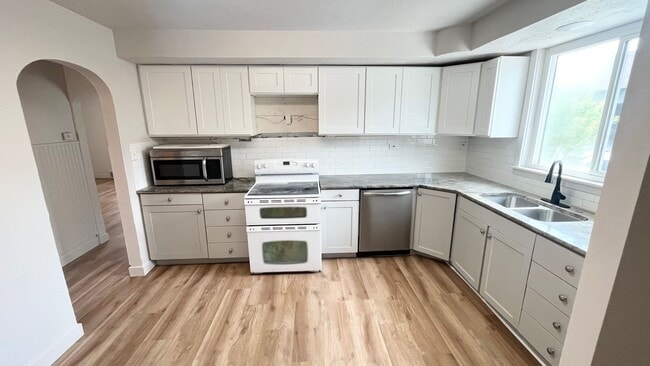 Building Photo - 2396 S 300 E Unit 1 Rental