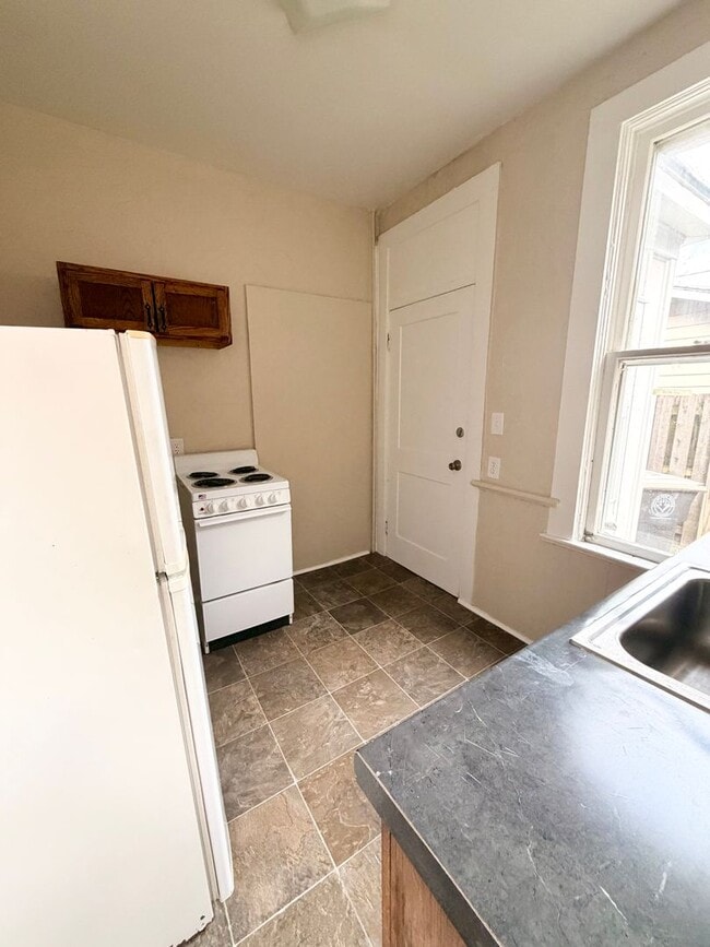 1201 Columbia Ave Unit 1201-4