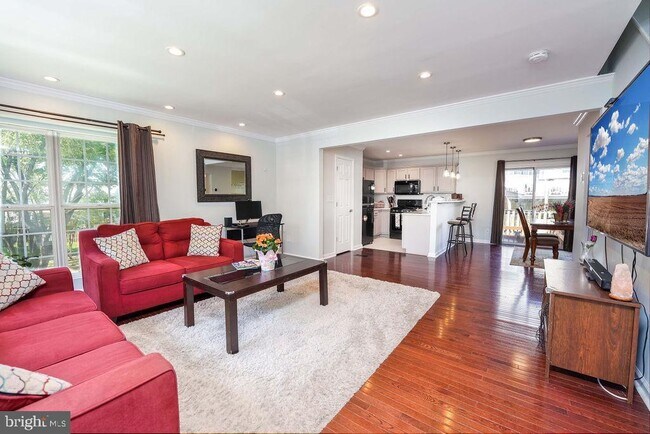 Photo - 6116 Kendra Way