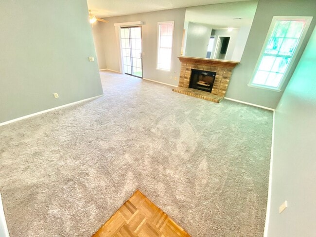 Photo - WESTSIDE CONDO!