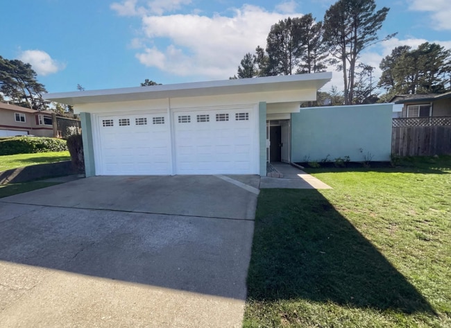 Photo - 2361 Oakmont Dr