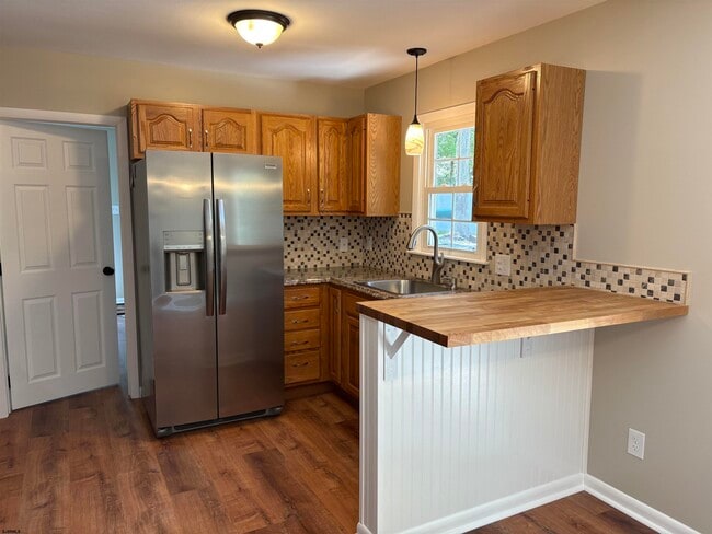 Photo - 1111 Shelburne Avenue
