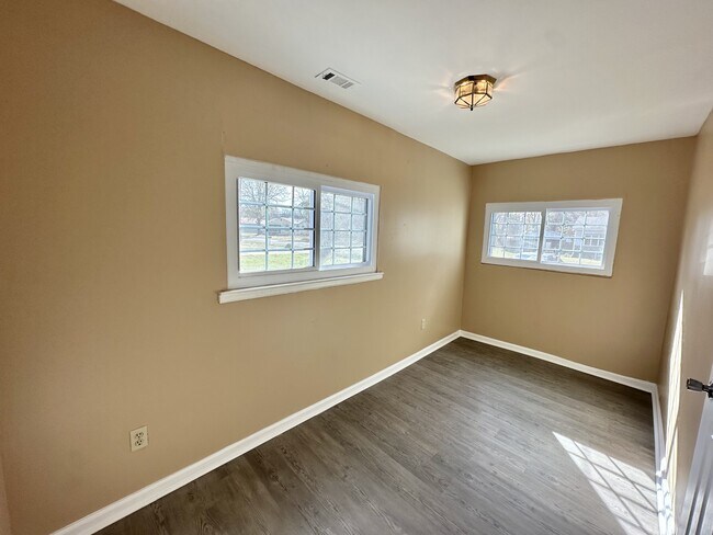 Photo - 5624 Cairo Ave