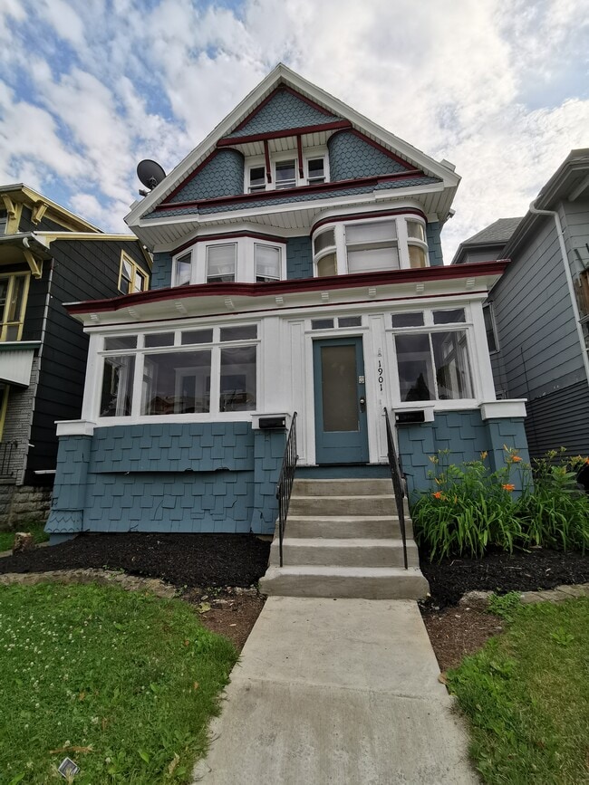 Photo - 1901 Seneca St Unidad 1