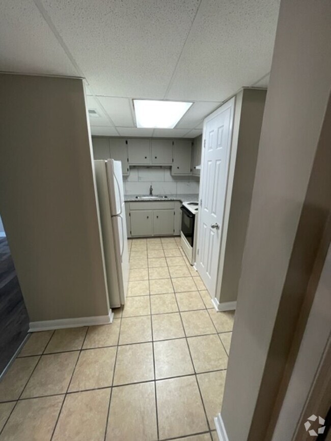 Building Photo - City of Maryville 37803 - 2 bedroom, 1 bat... Rental