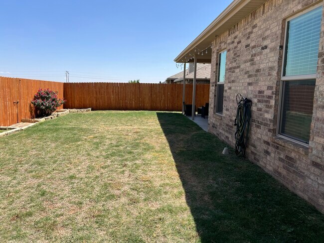 Photo - 10301 Valencia Ave