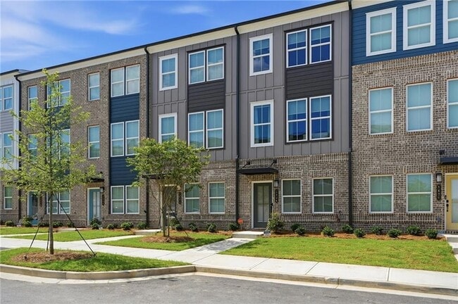 Photo - 1422 Creekside Cir NW
