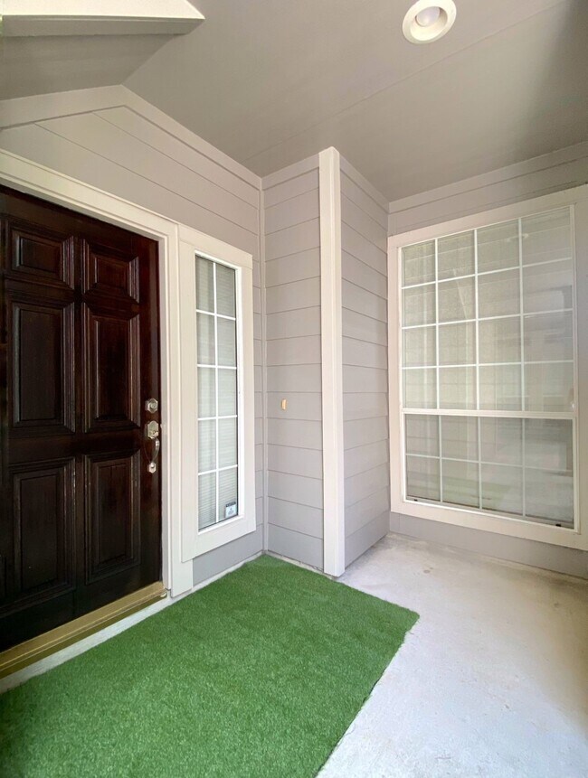 Photo - 54 Alderon Woods Pl Unit True