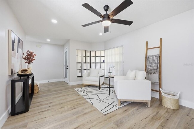 Photo - 645 Rosemere Cir