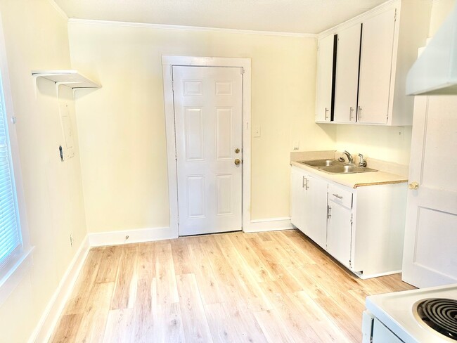 Photo - 260 Lucky Ln