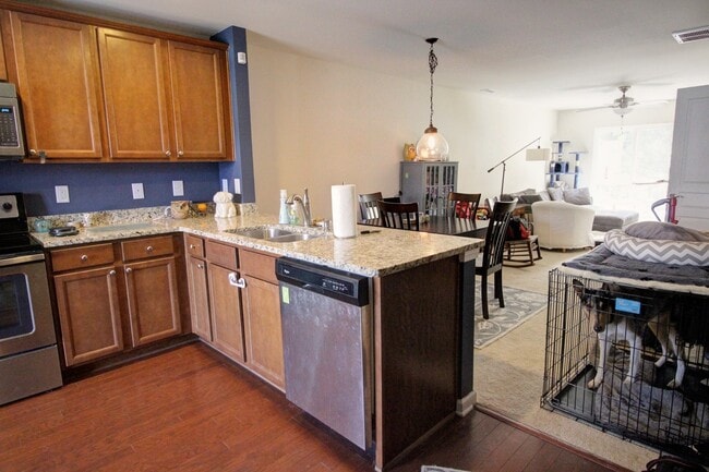 Photo - 3bd/3.5ba Spacious 3 Floor Townhouse in Durham's Stratford Lakes Neighborhood!