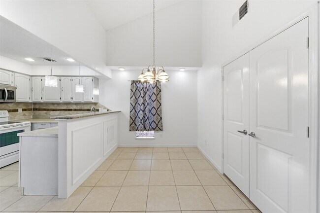 Photo - 12503 Newbrook Dr