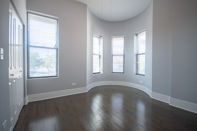Photo - 1044 W 18th St Apartment Unit 1