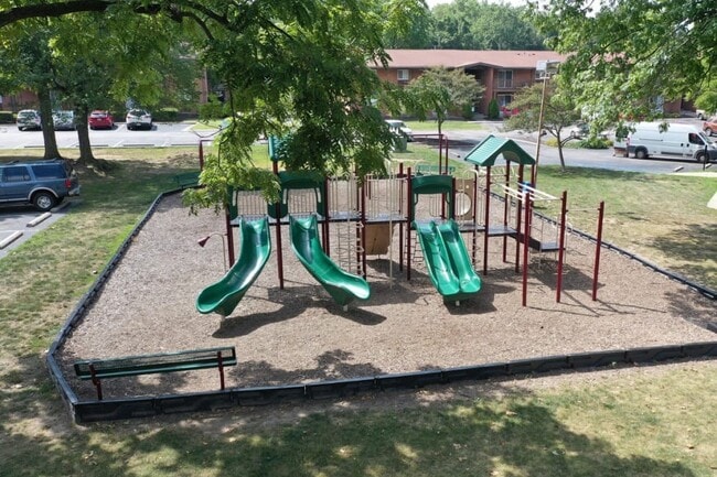 Brookwood Apartments