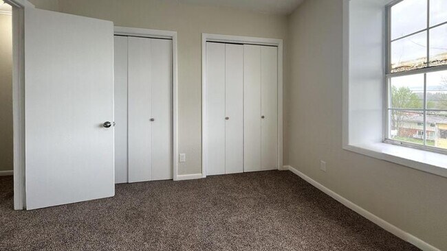 Photo - 17 Lee Cir Unit 2B