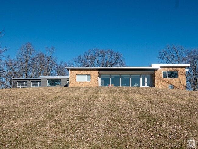 Building Photo - 387 Tishauser Rd Rental