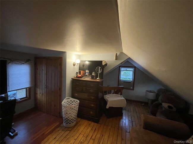 Photo - 484 Moriches-Middle Island Road