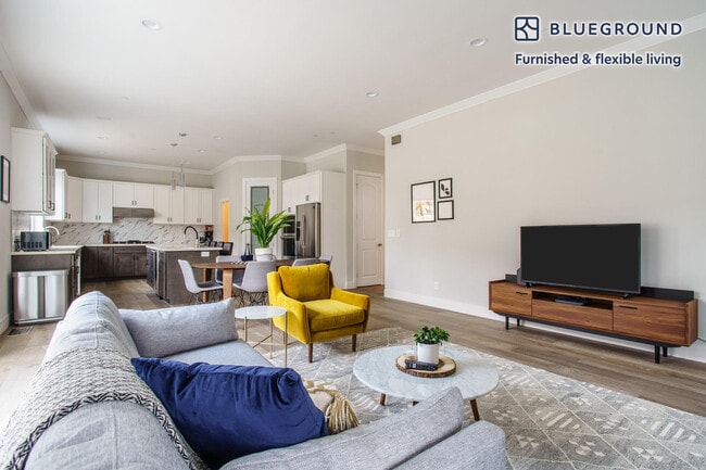 Photo - 263 E Hedding St