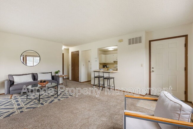 Photo - 1418 Emery Ct Unit 1