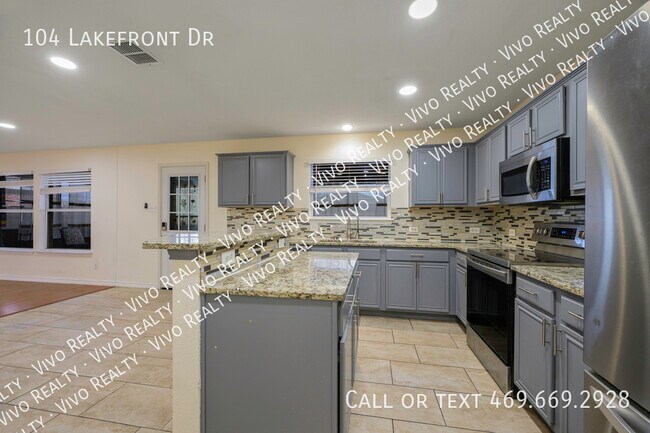 Photo - 104 Lakefront Dr