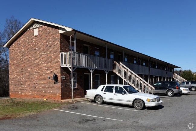 Photo - Eastway Apartments