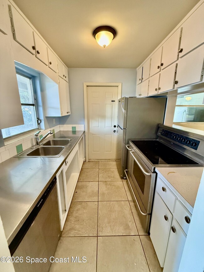 Photo - 1112 Northview Dr