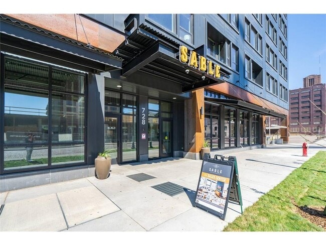 Photo - 728 N 3rd St Unidad 207