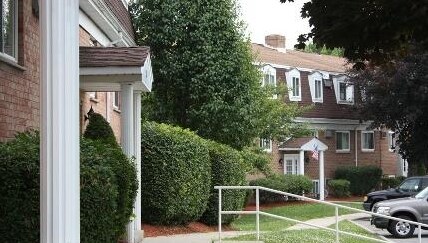 Photo - Rocky Knoll Apartments