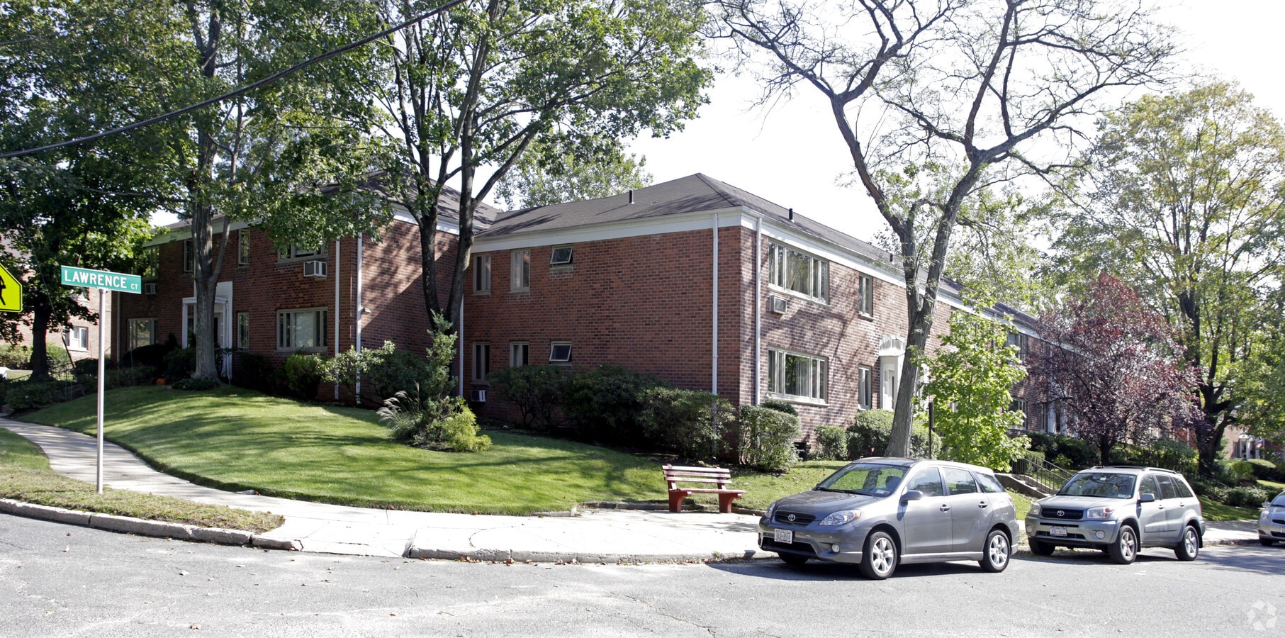 Photo - Edgebrook Cooperative, Inc Apartments