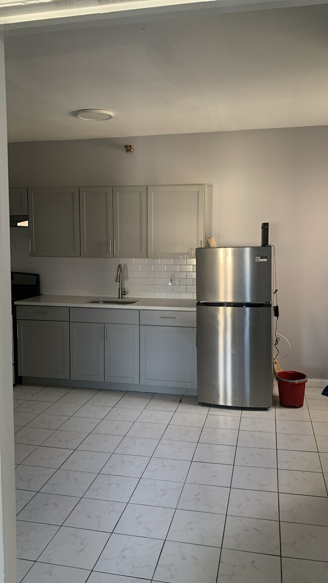Photo - 234 6th Ave W Apartments Unit 13