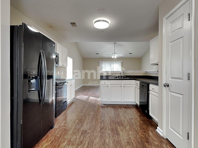 Photo - 25 Waterway Dr