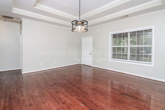 Photo - 134 N Alexander St NE